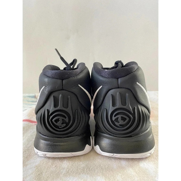 Nike Kyrie 6 Youth Size Athletic US 5.5 Jet Black Lace-Up Sneakers  BQ5599-001 main image 7